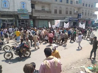 مسيرة في قعطبة طالبت بإجراء إصلاحات في إدارة المياه