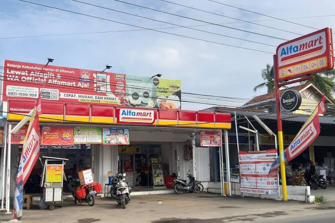 Pengalihan Pengelolaan Parkir Alfamart Oleh Bapenda Kota Bengkulu Picu Kontroversi