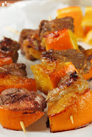 Brochetas de pato con naranja