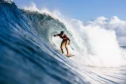 surf30-billabong-pipeline-pro-Sally-Fitzgibbons-Pipe22-0267-Bielmann