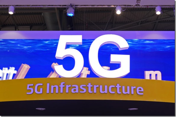 20160224-skt-5g-mwc-sign-100646705-large
