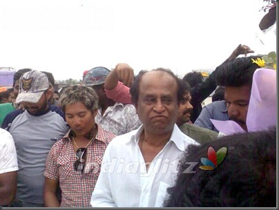 03 ‘Endhiran’ Celebrates Rajini Birthday