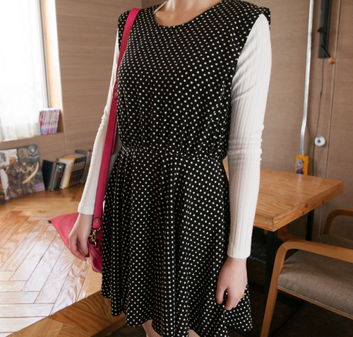 Polka-dotted Sleeveless Dress