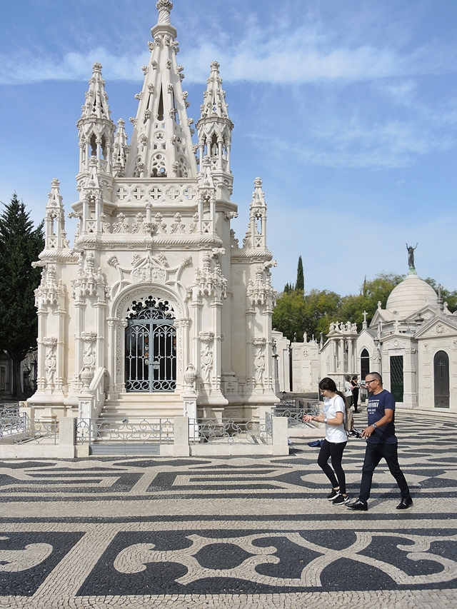 Portugal: Het kerkhof "do Alto de São João" in Lissabon