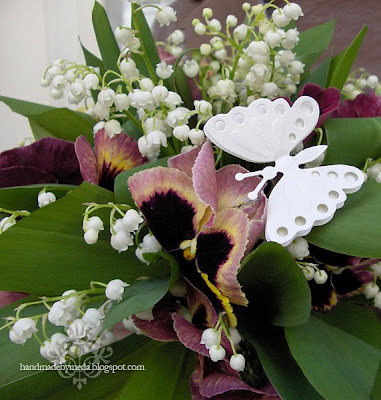 butterfly on wedding bouquet This is a bouquet I made with the help of a 