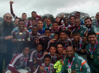 Fluminense Campeão do Torneio Guilherme Embry Sub-16 de 2016