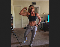 Only big biceps peak muscle women, Peak Power Muscular Physique, Flexing muscles