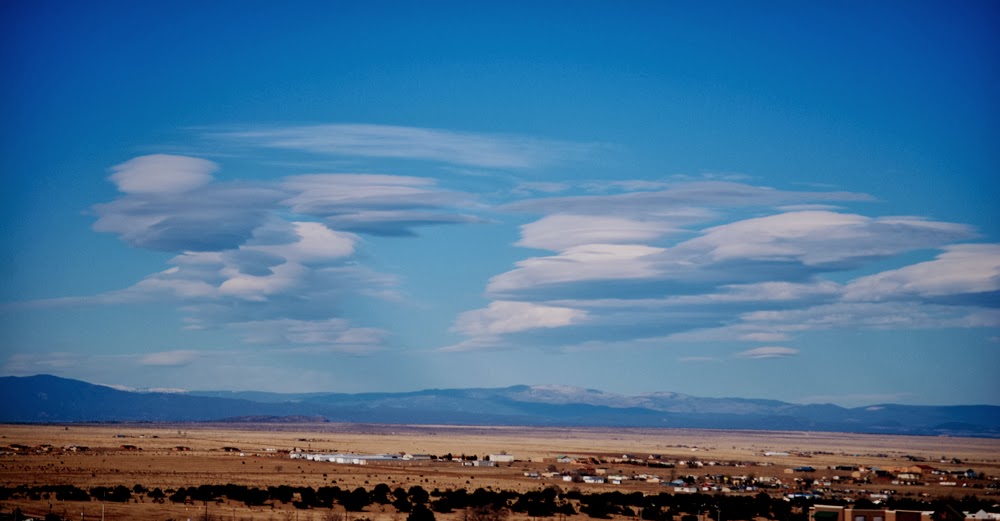 Lennies over the Sangre de Cristo Mountains