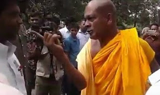 Ampitiye Sumanarathana Thera threatens Grama Sevaka In Batticaloa