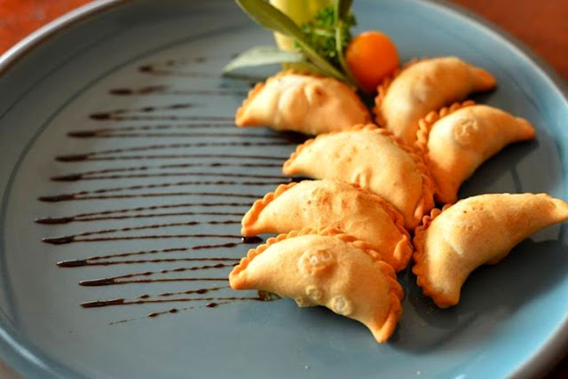 Gujiya recipe