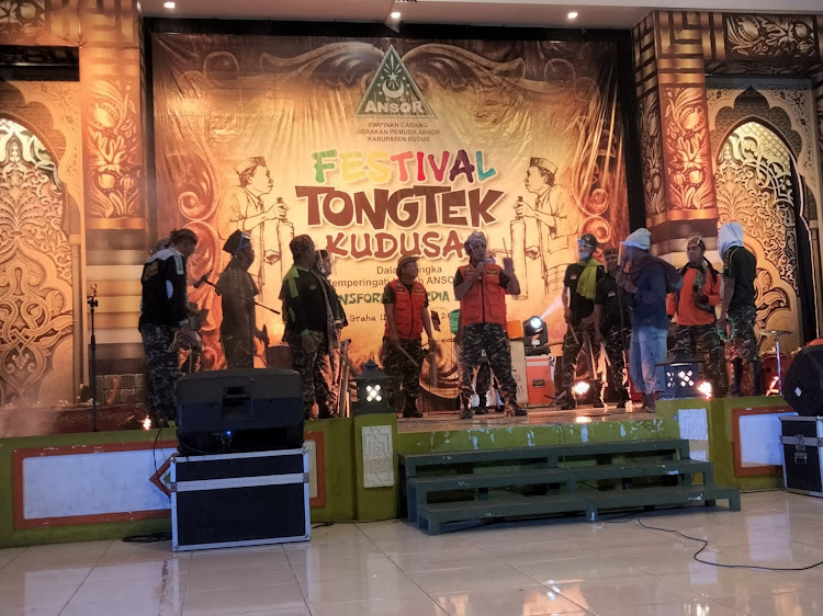 Budaya Tongtek sebagai Khasanah Merawat Islam Santun