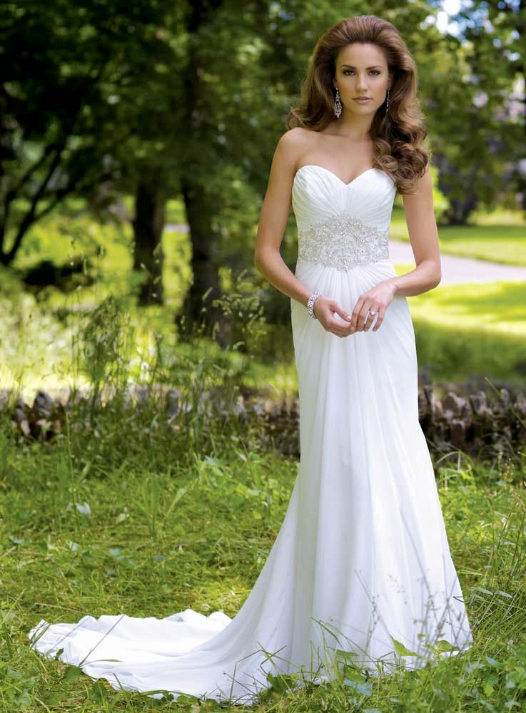  Casual  White Rose Wedding  Dresses  Long Trains UK  Design