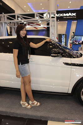 Gadis - Gadis Surabaya Motor Show 2014