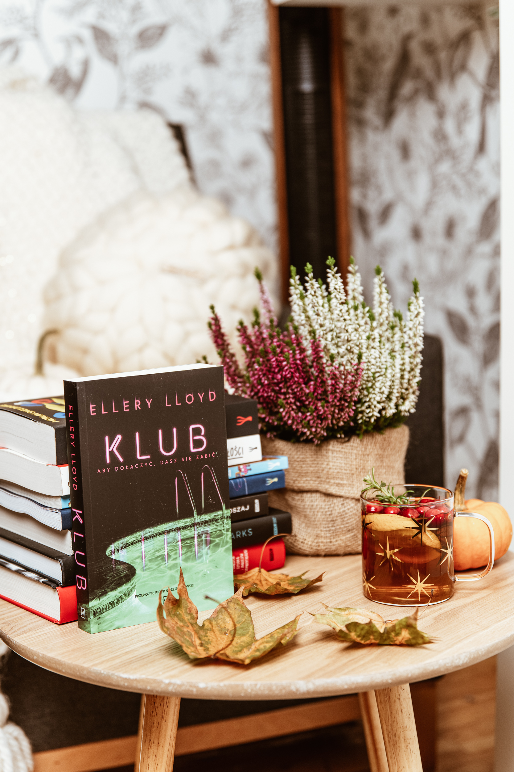 "KLUB" ELLERY LLOYD, WYDAWNICTWO CZWARTA STRONA