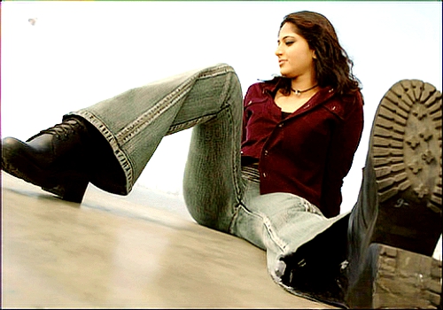 Sweety Anushka Shetty  glam Super Movie Hd Stills