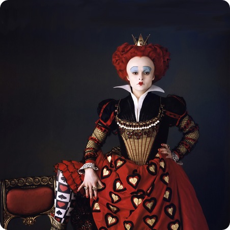 red-queen-vanity-fair-ipad-wallpaper-1024x1024