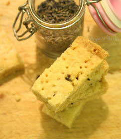 lavender and almond shortbread cookies, british food