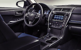 2016 Toyota Camry XLE V6 Interior Design