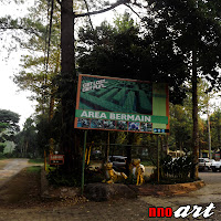 Area di Coban Rondo - Malang tempat adanya taman labirin 