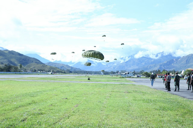  Masyarakat Wamena Kagum Dengan Latihan PPRC TNI