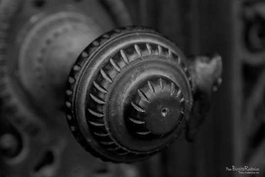bw_20110821_doorknob