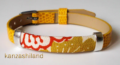 Brazalete simil cuero y vintage kimono