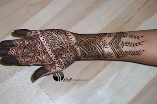 Floral Heena Design