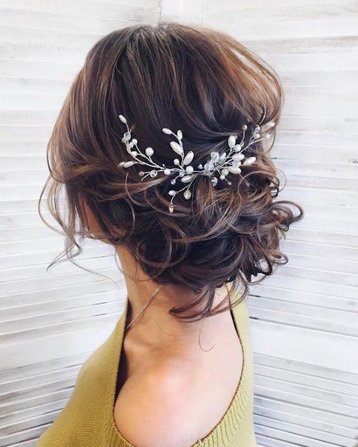 Romantic-Wedding-Hairstyles