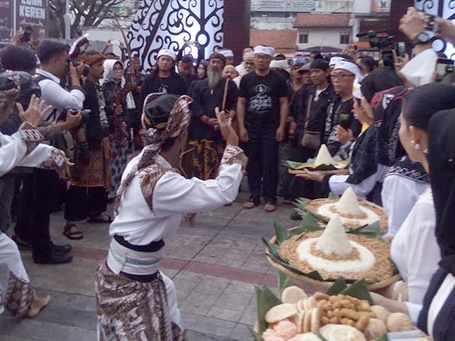 Disbudpar Kota Bandung Gelar Hajat Puseur Dayeuh Pabaru Sunda 1954