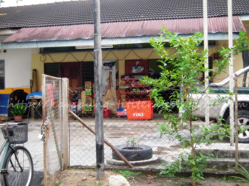 Kampung Titi Teras, Balik Pulau: Kedai Runcit