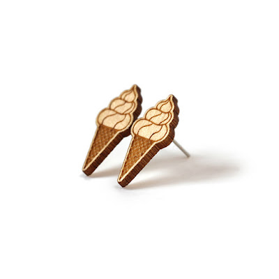 http://www.lesfollesmarquises.com/product/clous-d-oreilles-ice-cream