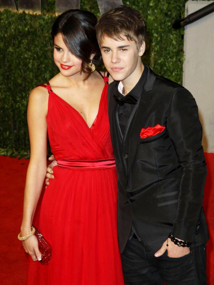 selena gomez and justin bieber 2011 april. selena gomez and justin bieber