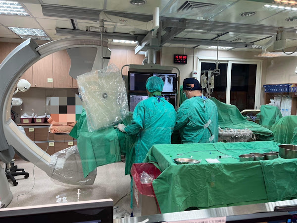 ▲蒙古籍病人的大嫂在員榮健檢，查出冠狀動脈阻塞，隨即動手術，幸運地救回一命。（員榮醫療體系提供）