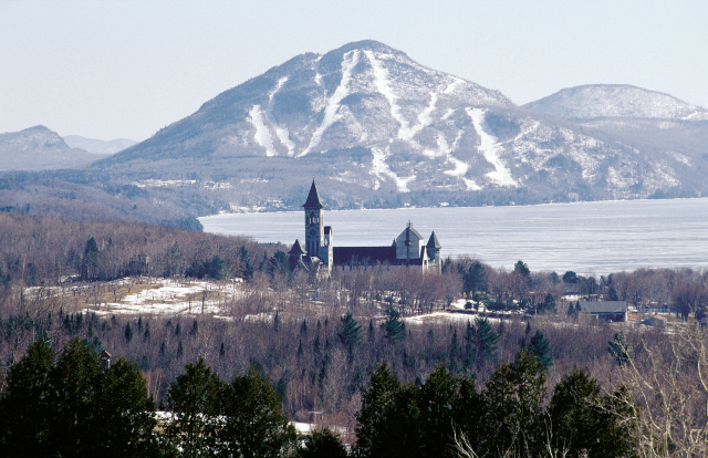 Abbaye Saint-Benoît-du-Lac Paysage d'hiver