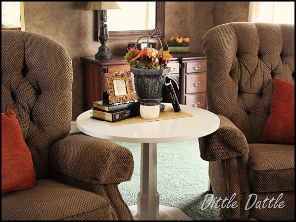 Family-room-fall-display