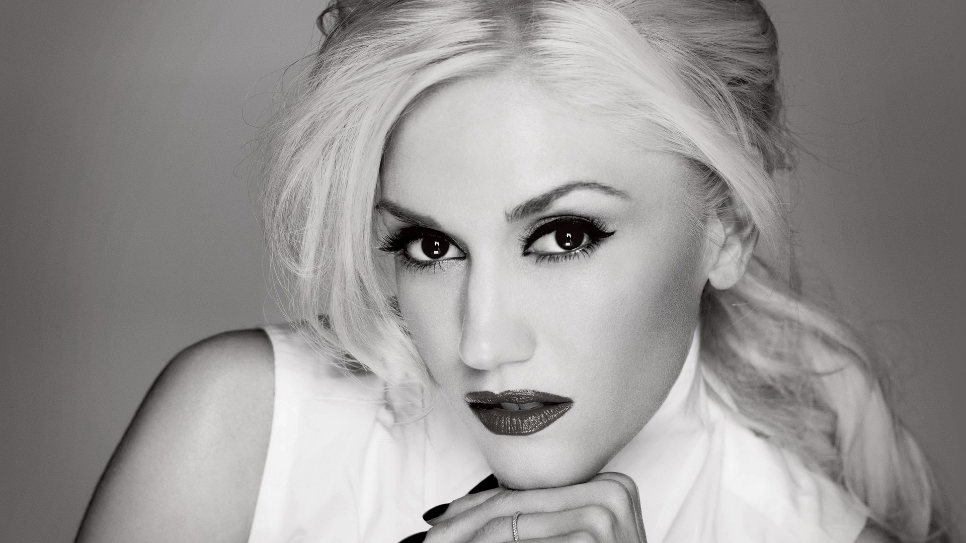 Gwen Stefani Hot Sexy Wallpapers