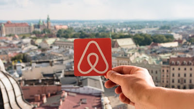 ΕΡΧΕΤΑΙ  μάχη για τα αδήλωτα ενοίκια της Airbnb