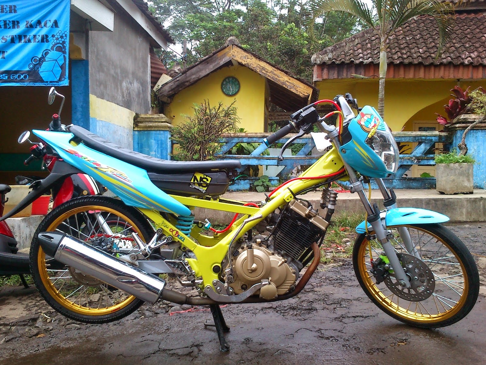  Modifikasi  Motor Satria Fu Garang