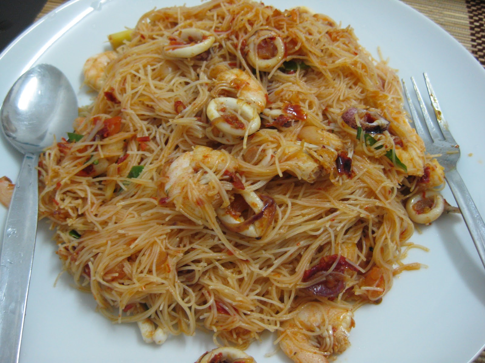 Arni D' DapuR: BIhUn GoReng TomYam - arni style