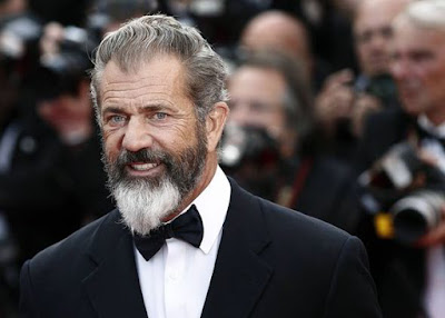Mel Gibson With Black Suit Top HD Images