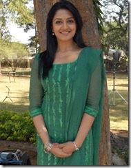 vimala raman in green churidar