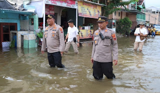 Kapolres Demak : Banjir Rob Belum Seluruhnya Surut, Kami Siapkan Bantuan Untuk Desa Yang Terendam Banjir