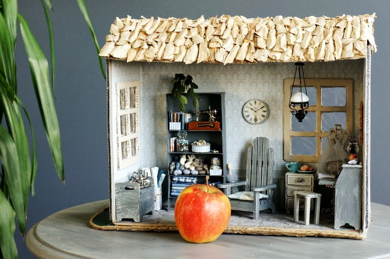 Miniature craft cottage