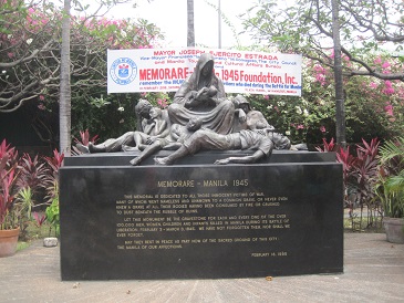 聖イザベル公園のマニラ市街戦記念碑　Memorare- Manila 1945