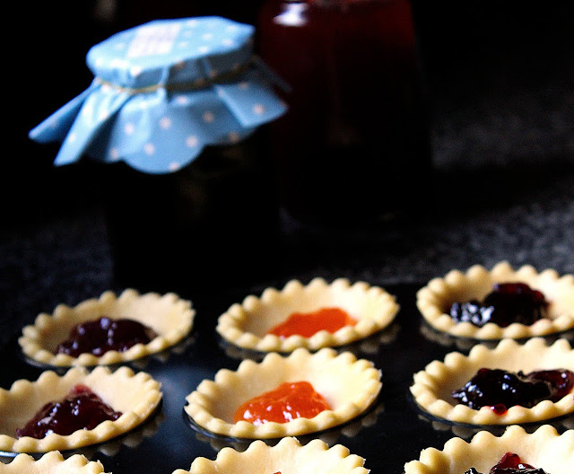 Jam tarts