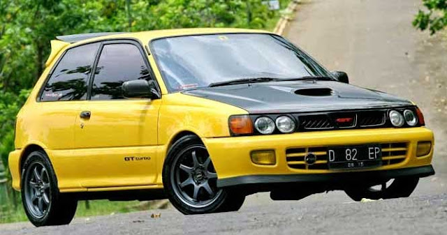 Modifikasi Mobil Toyota Starlet Jadul dengan Gaya Kekinian