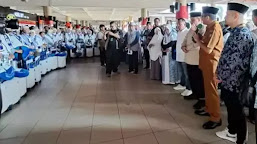 Jemaah Umroh PT. Sukses Internasional Tour & Travel Di Lepas Keberangkatanya Oleh Walikota Padang