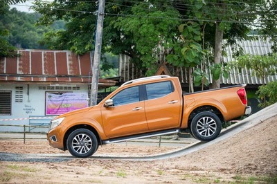 Harga Nissan All-new NP300 Navara