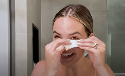 Actress Bailee Madison Neutrogena Makeup Remover Mascara eyelashes
