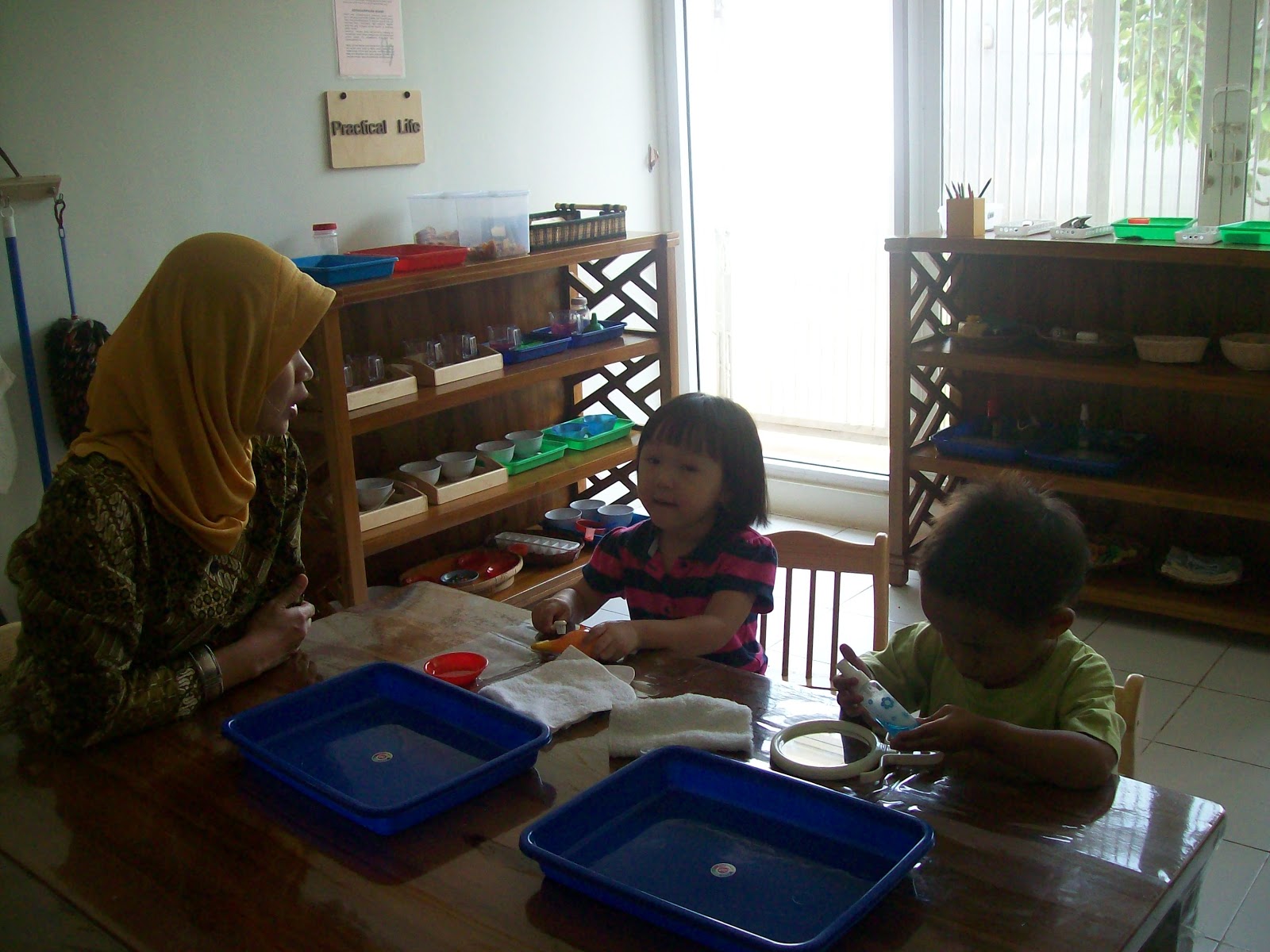 Rumah Montessori (Montessori Untuk Indonesia): Montessori 